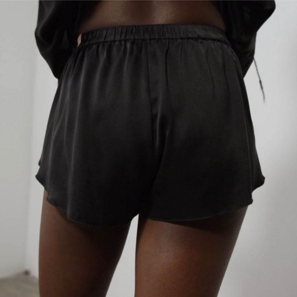 Lunya Washable Silk Sleep Shorts Women Size S Black Excellent Loungewear Pajamas